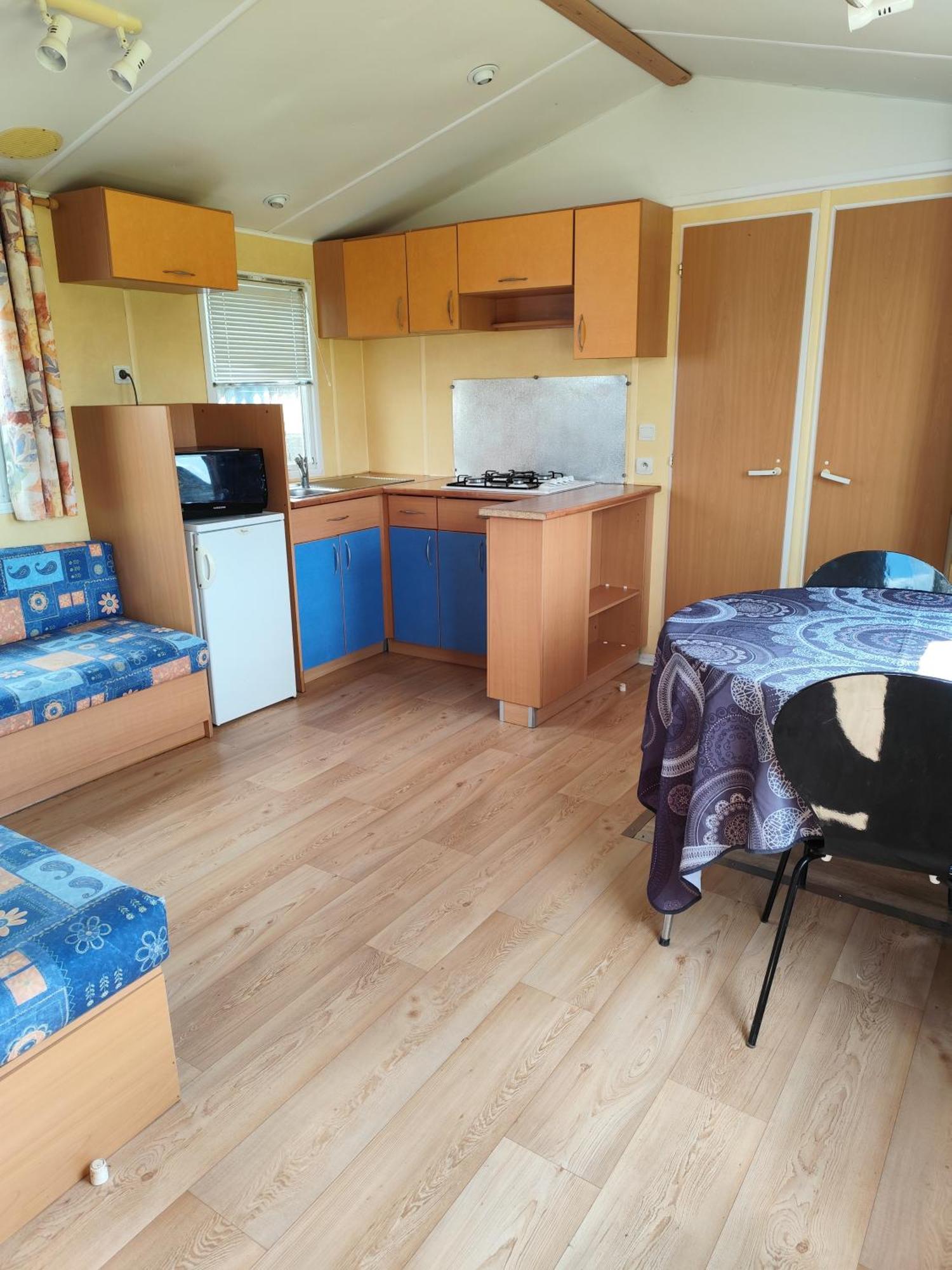 La Billardiere Camping A La Ferme Le Menil-Ciboult ภายนอก รูปภาพ