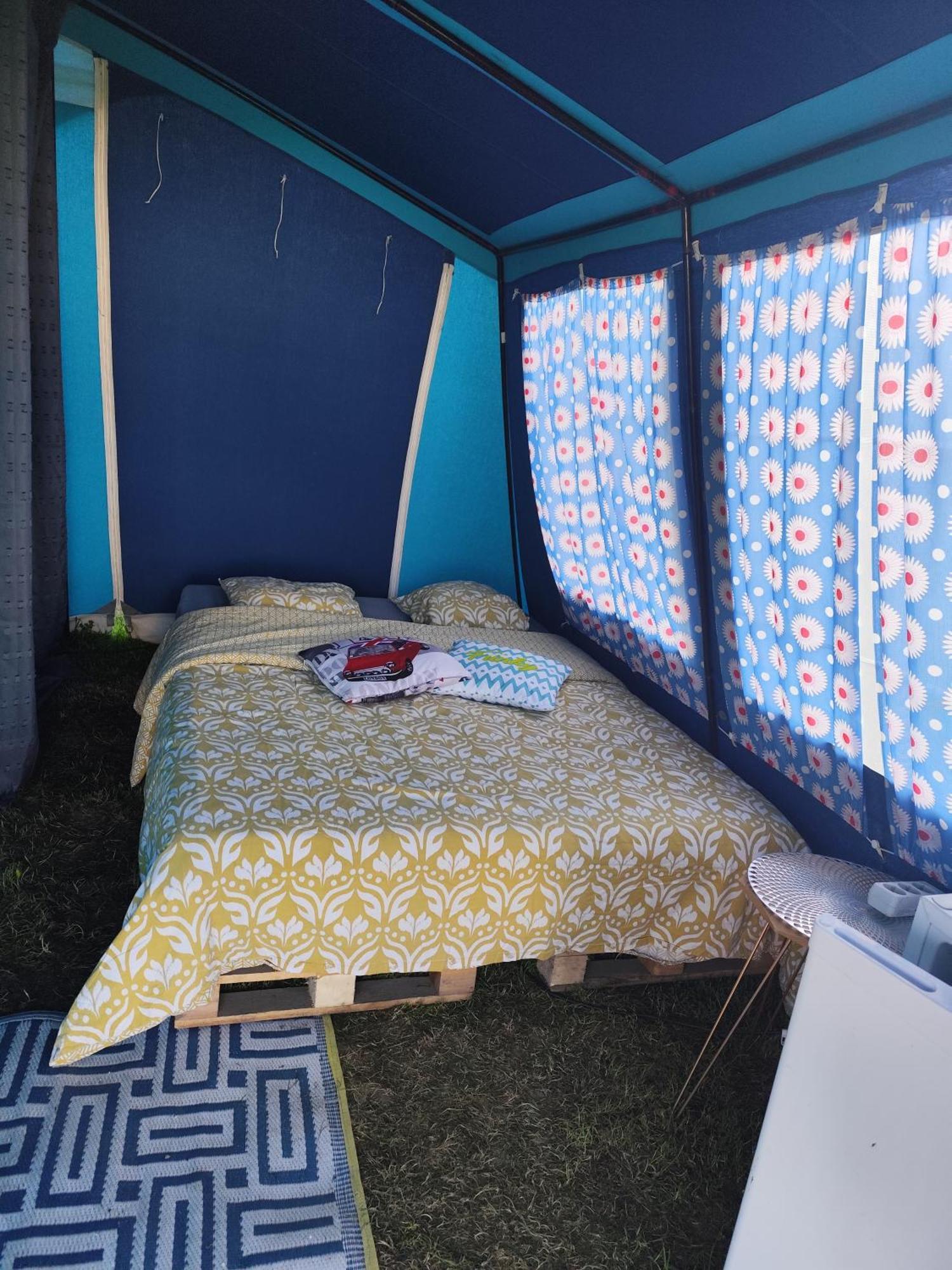 La Billardiere Camping A La Ferme Le Menil-Ciboult ภายนอก รูปภาพ